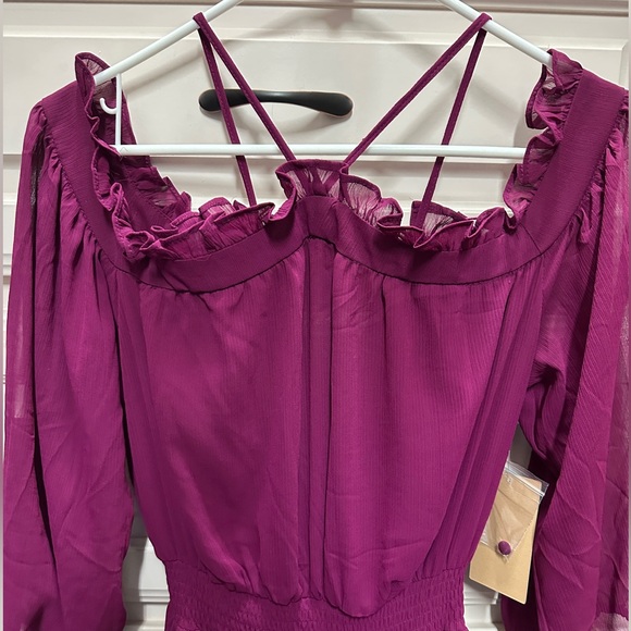 Halogen off shoulder maxi dress. Plum fairy color (purple/wine color) Size small - Picture 2 of 6